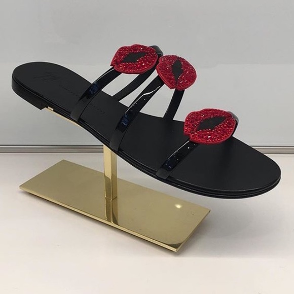 💋giuseppe zanotti NIB triple straps of kisses💋 - Picture 9 of 11